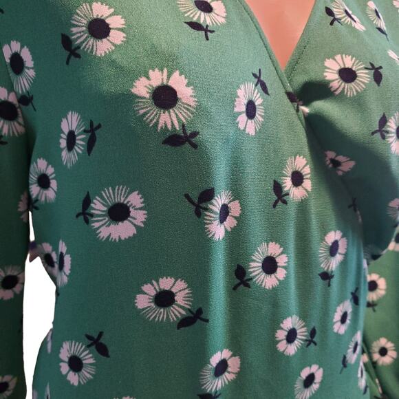Halogen Size 1X Green Floral True Wrap Midi Dress Spring St. Patrick's - Picture 2 of 11